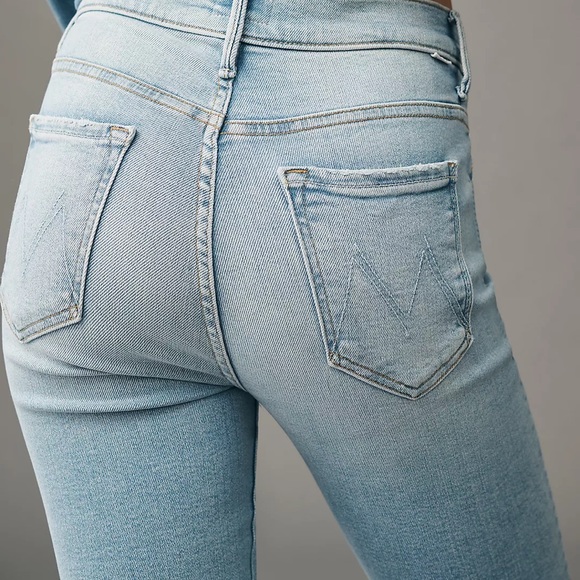 NWT MOTHER The Insider Crop Step Fray Jeans Size 32 - Picture 4 of 12